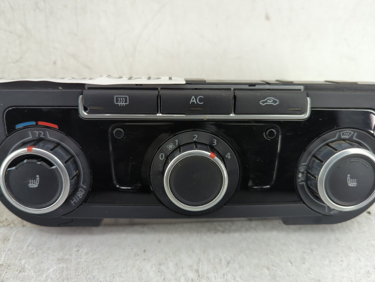 2009-2010 Volkswagen Cc Climate Control Module Temperature AC/Heater Replacement P/N:3C8907336AJ 5HB009751-27 Fits Fits 2009