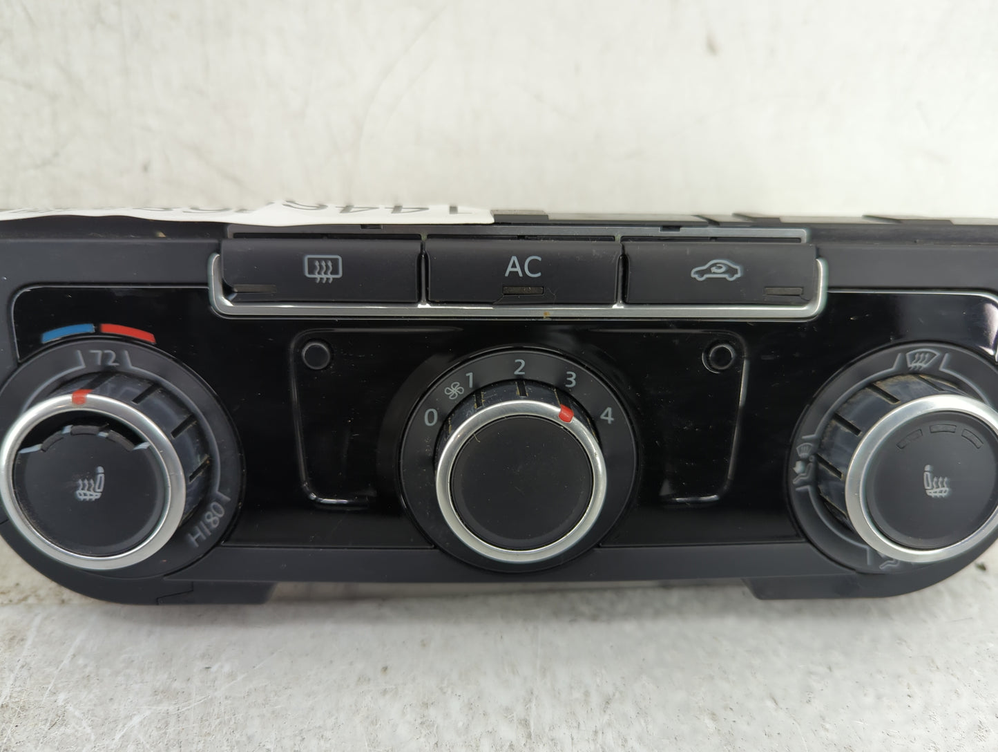 2009-2010 Volkswagen Cc Climate Control Module Temperature AC/Heater Replacement P/N:3C8907336AJ 5HB009751-27 Fits Fits 2009