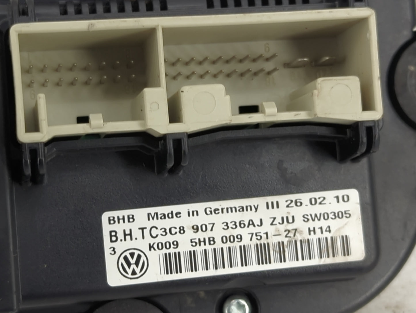 2009-2010 Volkswagen Cc Climate Control Module Temperature AC/Heater Replacement P/N:3C8907336AJ 5HB009751-27 Fits Fits 2009