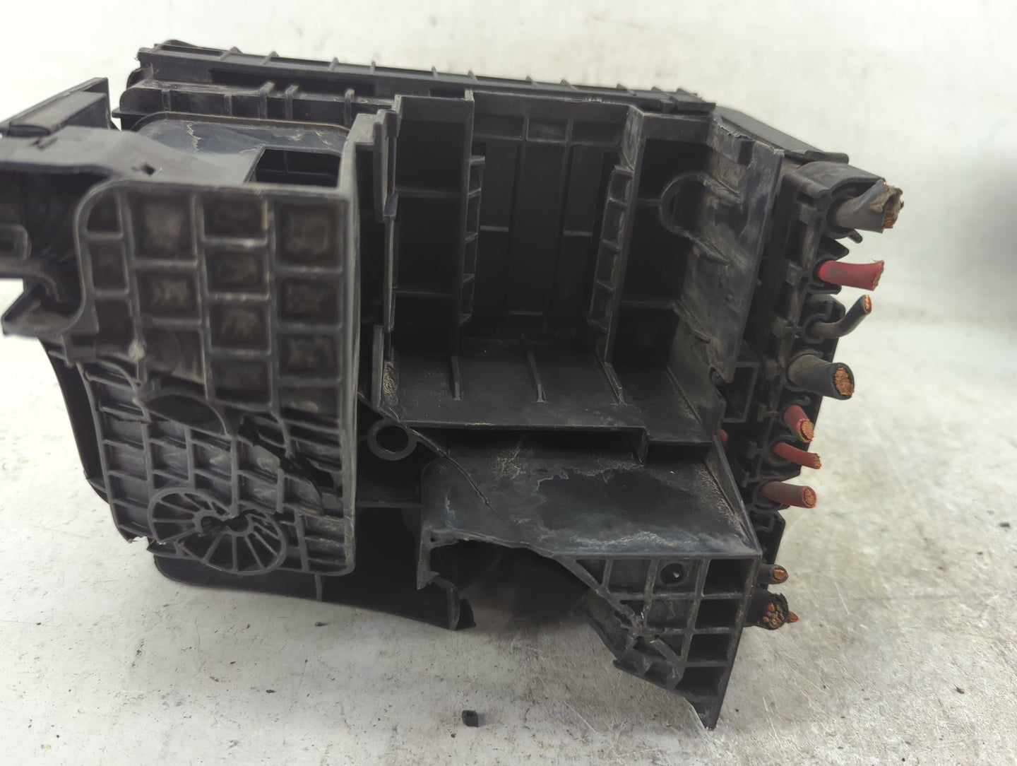 2010 Volkswagen Cc Fusebox Fuse Box Panel Relay Module Fits OEM Used Auto Parts - Oemusedautoparts1.com