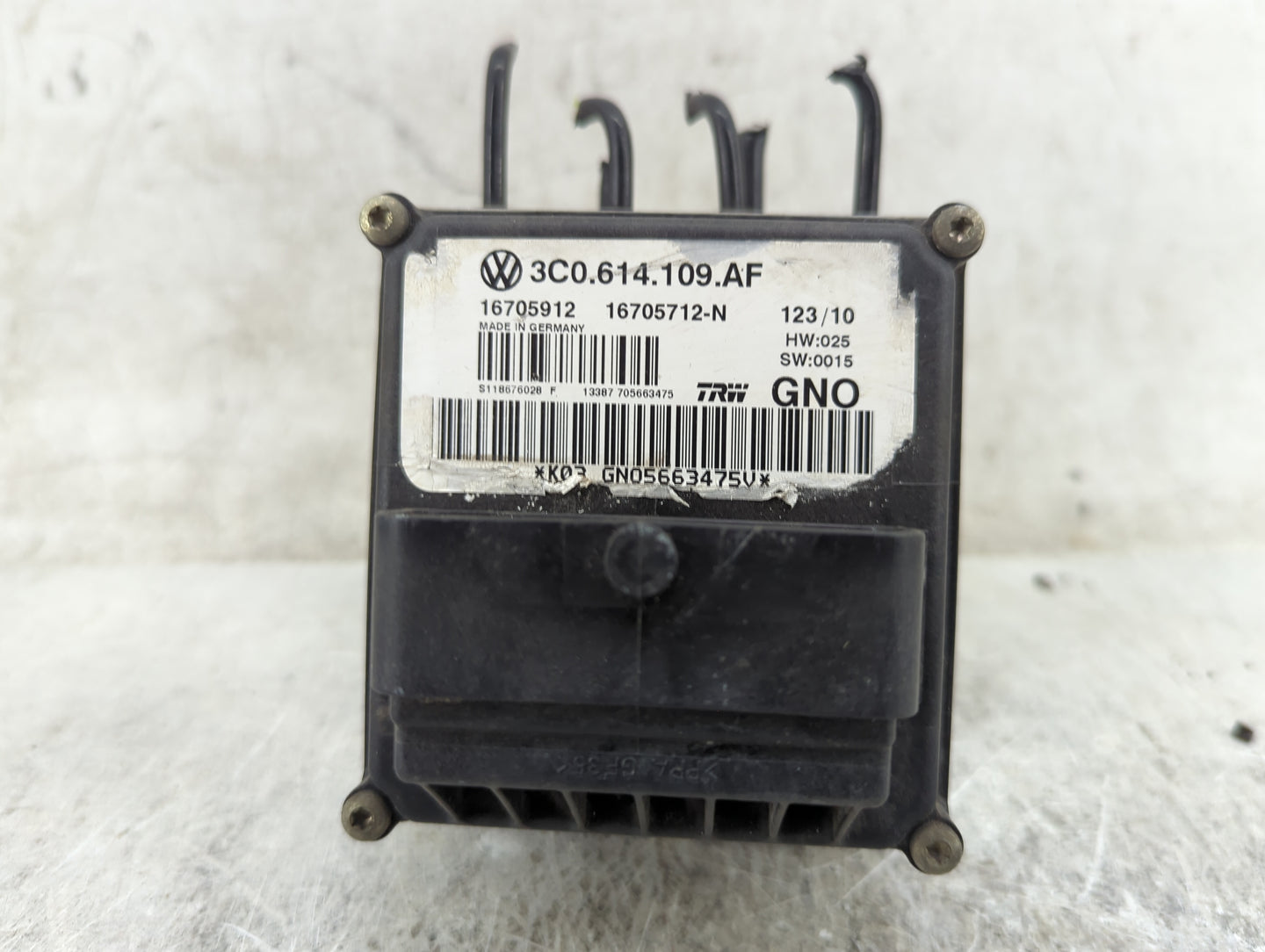 2009-2011 Volkswagen Cc ABS Pump Control Module Replacement P/N:3C0.614.109.AF 16705912, 16705712-N Fits Fits 2009 2010 2011
