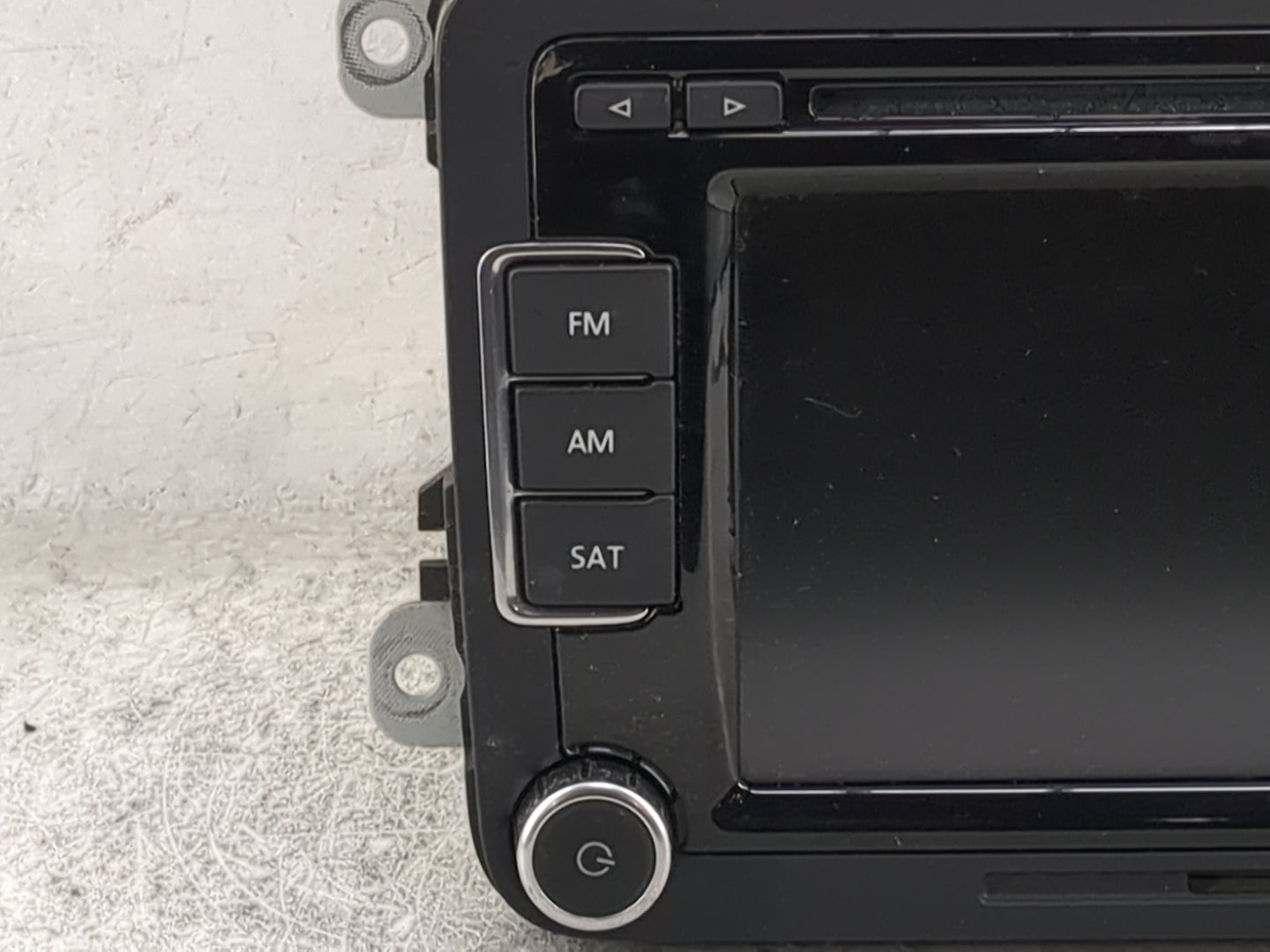 2009-2013 Volkswagen Cc Radio AM FM Cd Player Receiver Replacement P/N:1K0035180AC 28242585 Fits OEM Used Auto Parts - Oemus