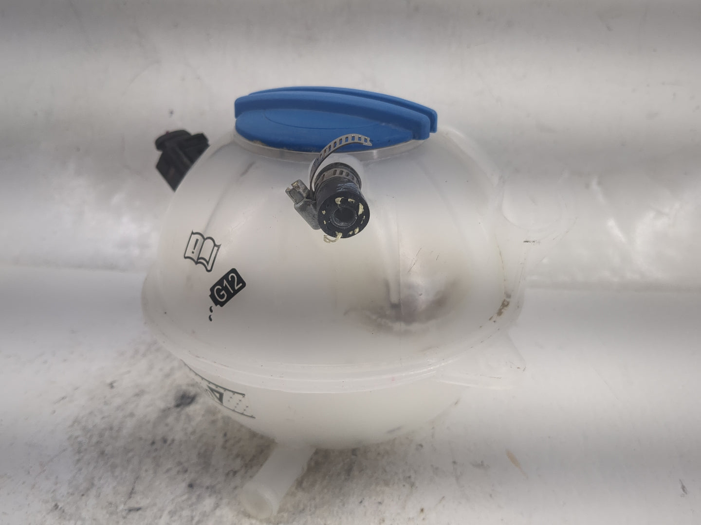 2009-2017 Volkswagen Cc Radiator Coolant Overflow Expansion Tank Bottle 1497953 - Oemusedautoparts1.com