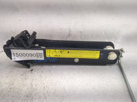 2010 Volkswagen Cc Spare Scissor Car Jack 1500090 - Oemusedautoparts1.com