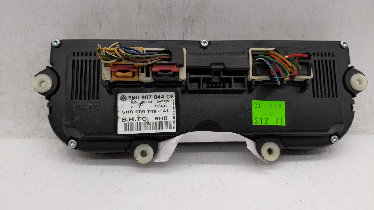 2009-2010 Volkswagen Cc Climate Control Module Temperature AC/Heater Replacement P/N:5K0 907 044 CF 5K0 907 044 BA Fits OEM 