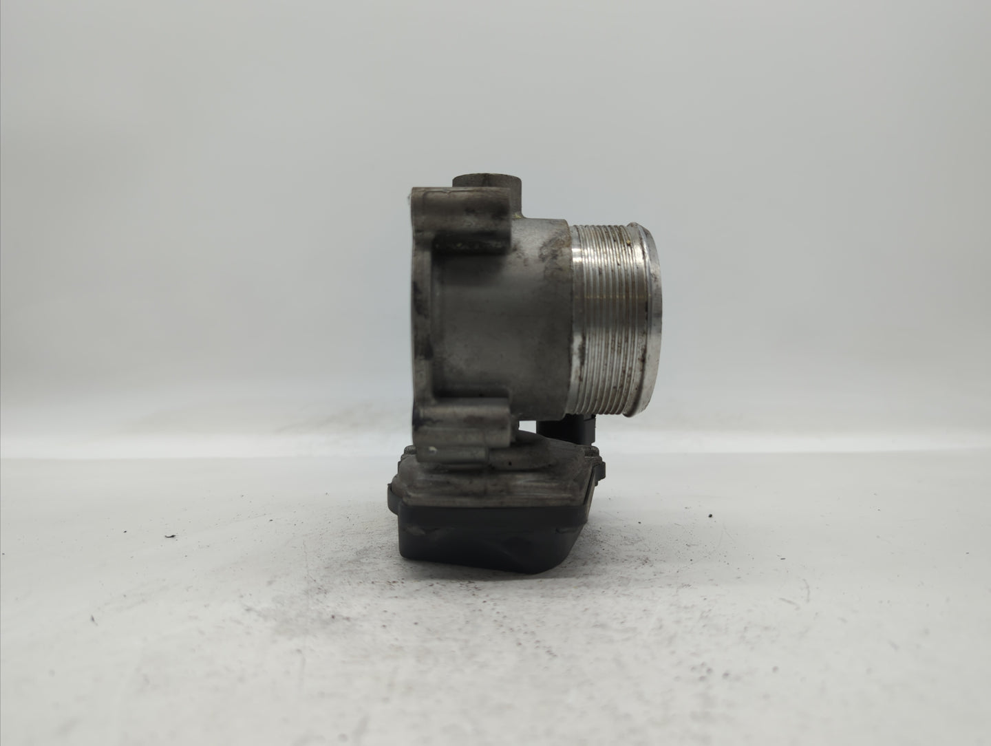 2009-2017 Volkswagen Cc Throttle Body P/N:06F 133 062 G 06F 133 062 Q Fits OEM Used Auto Parts - Oemusedautoparts1.com