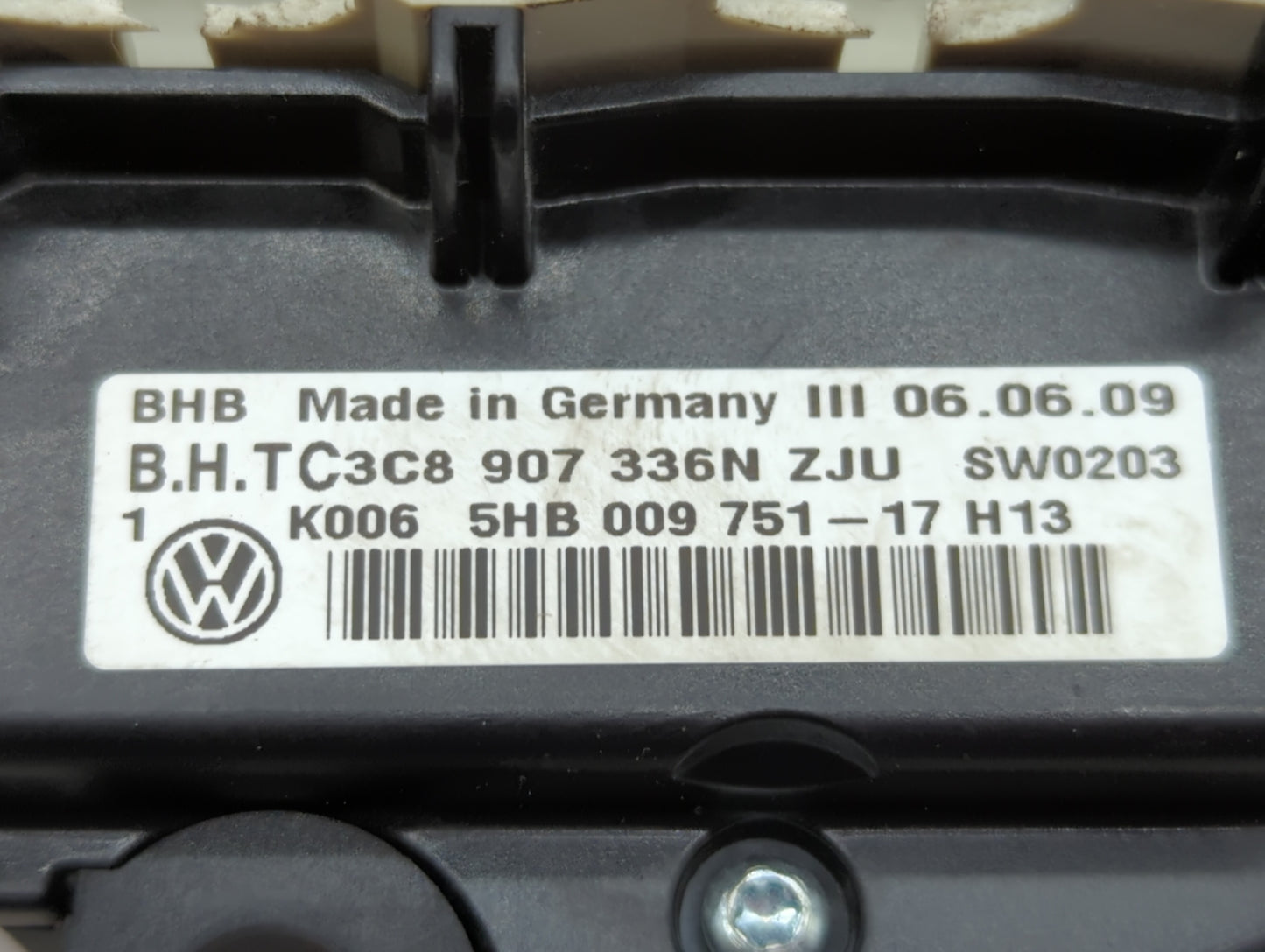 2009-2010 Volkswagen Cc Climate Control Module Temperature AC/Heater Replacement P/N:3C8 907 336N ZJU 3C8 907 336 AJ Fits OE