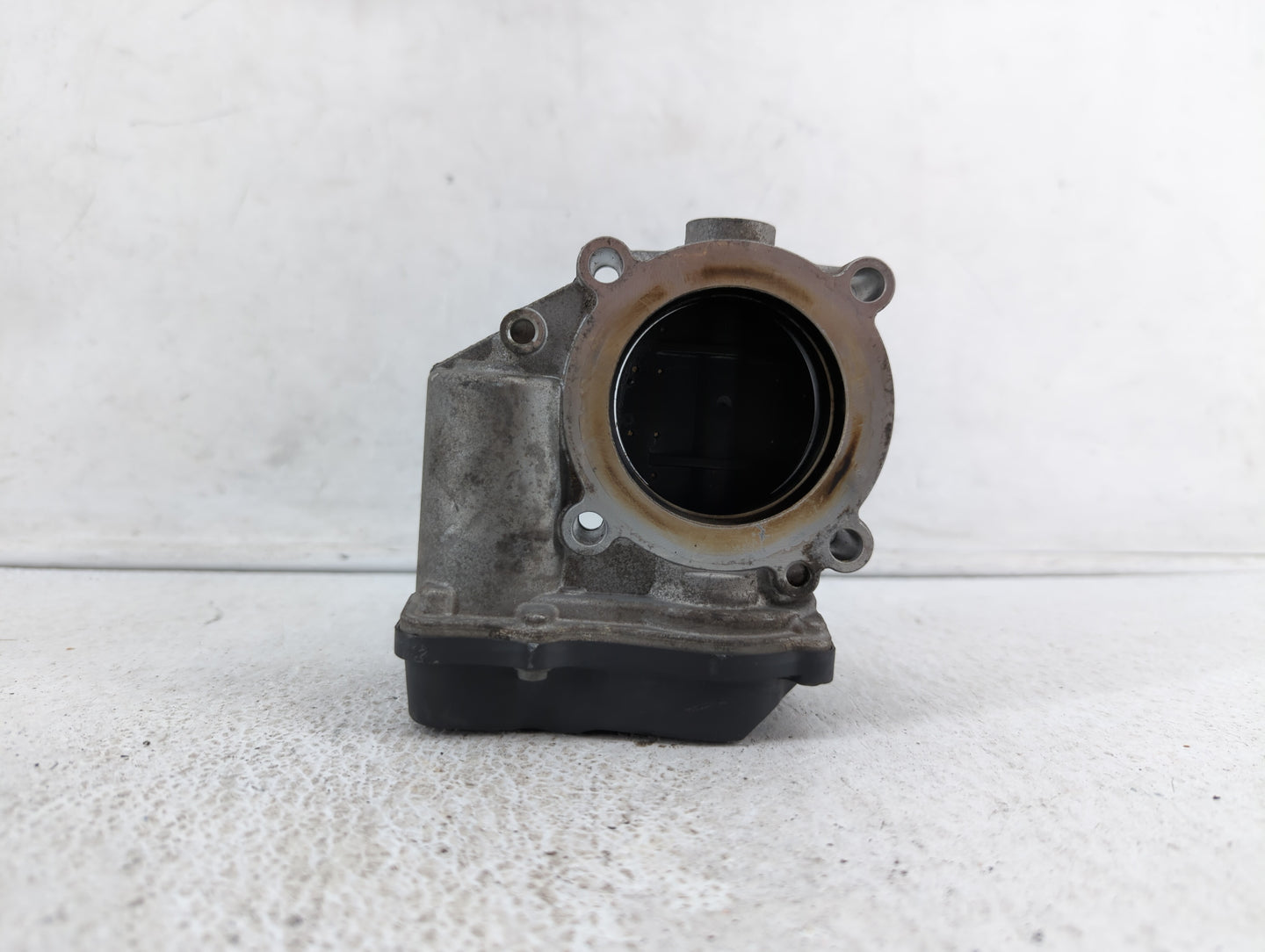 2009-2017 Volkswagen Cc Throttle Body P/N:06F 133 062 G 06F 133 062 Q Fits OEM Used Auto Parts - Oemusedautoparts1.com