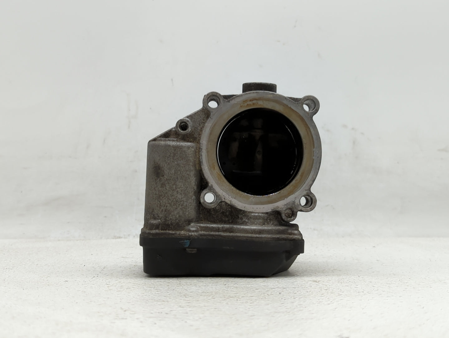 2009-2017 Volkswagen Cc Throttle Body P/N:06F 133 062 G 06F 133 062 Q Fits OEM Used Auto Parts - Oemusedautoparts1.com