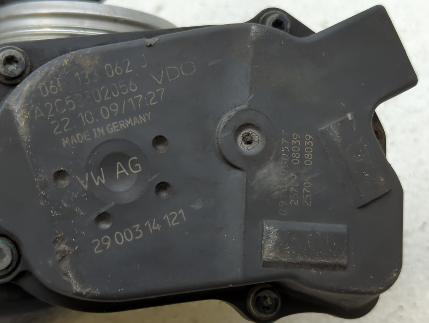 2009-2017 Volkswagen Cc Throttle Body P/N:06F 133 062 G 06F 133 062 Q Fits OEM Used Auto Parts - Oemusedautoparts1.com