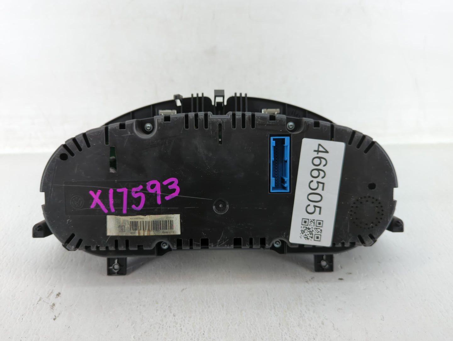 2010-2011 Volkswagen Cc Instrument Cluster Speedometer Gauges P/N:3C8 920 970 M 3C8920970M Fits Fits 2010 2011 OEM Used Auto