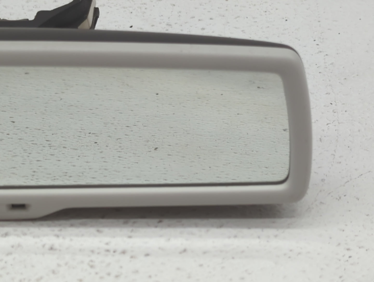 2009-2012 Volkswagen Cc Interior Rear View Mirror Replacement OEM P/N:E11026141 Fits OEM Used Auto Parts - Oemusedautoparts1