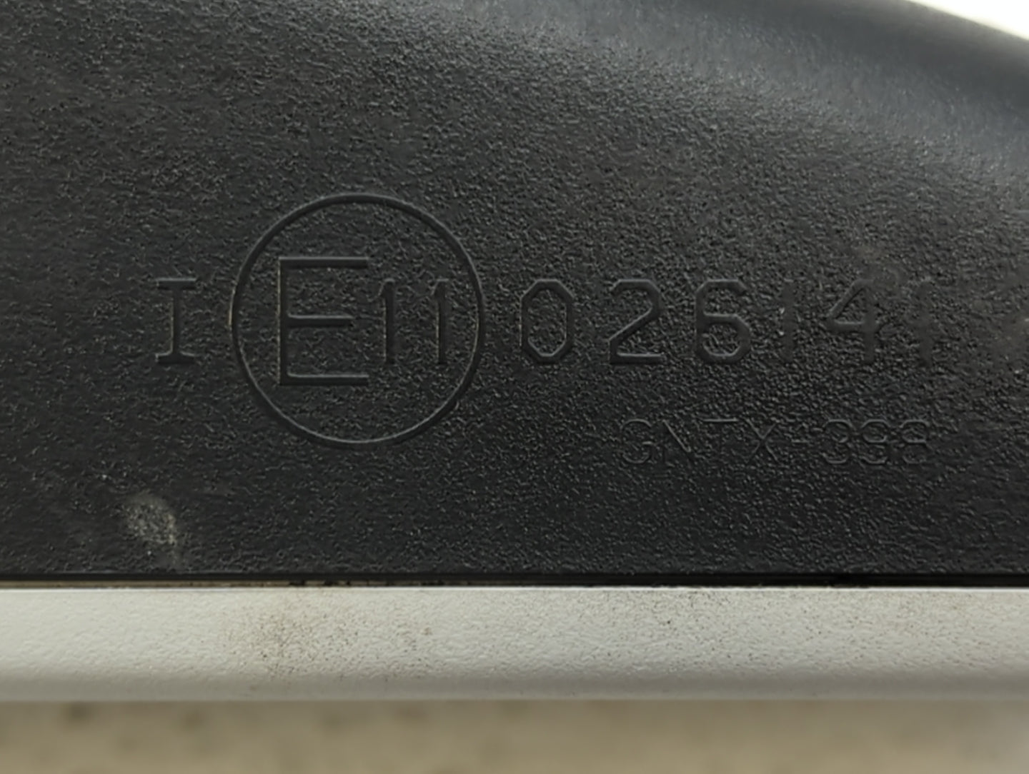 2009-2012 Volkswagen Cc Interior Rear View Mirror Replacement OEM P/N:E11026141 Fits OEM Used Auto Parts - Oemusedautoparts1