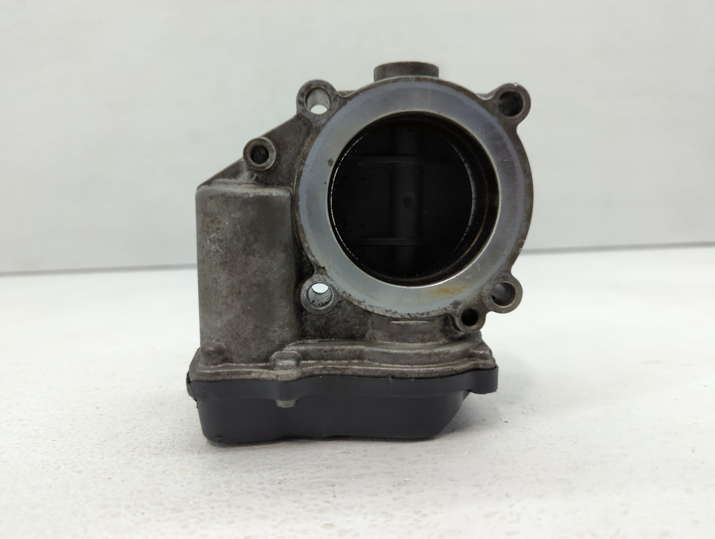 2009-2017 Volkswagen Cc Throttle Body P/N:06F 1333 062 J Fits OEM Used Auto Parts - Oemusedautoparts1.com