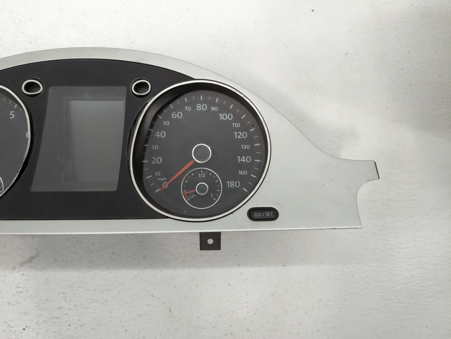 2009-2010 Volkswagen Cc Instrument Cluster Speedometer Gauges P/N:3C8920 970J A2C53356114 Fits Fits 2009 2010 OEM Used Auto 