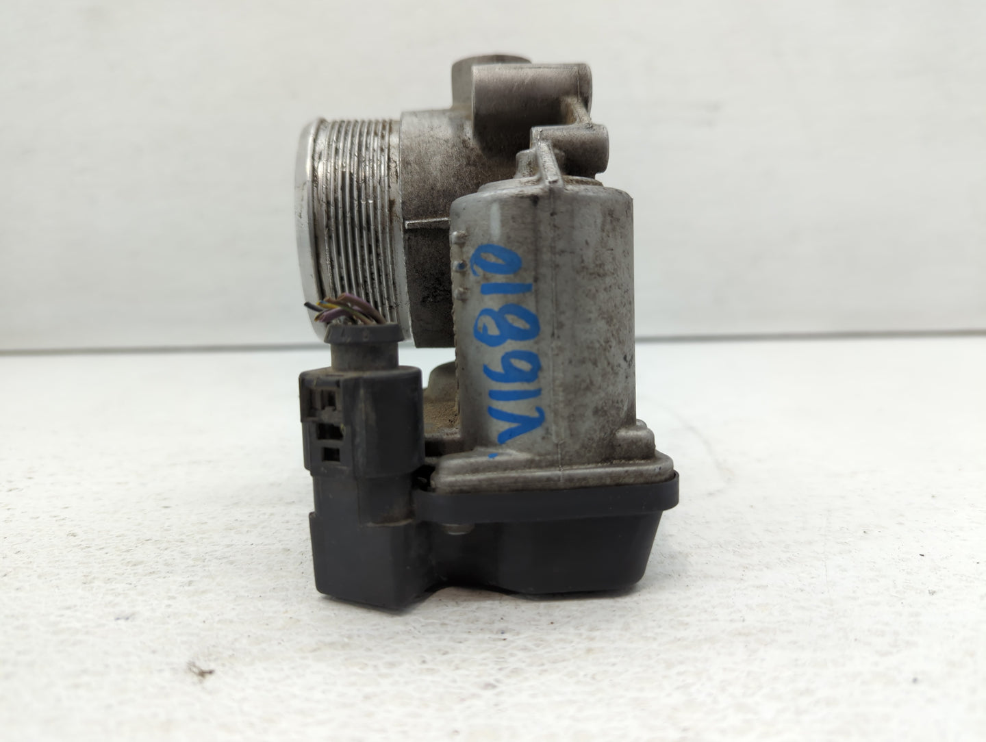 2009-2017 Volkswagen Cc Throttle Body P/N:06F 133 062 J Fits OEM Used Auto Parts - Oemusedautoparts1.com