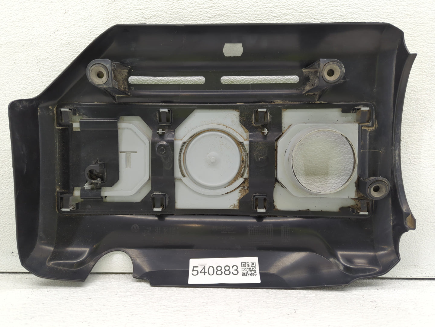 2010 Volkswagen Cc Engine Cover - Oemusedautoparts1.com