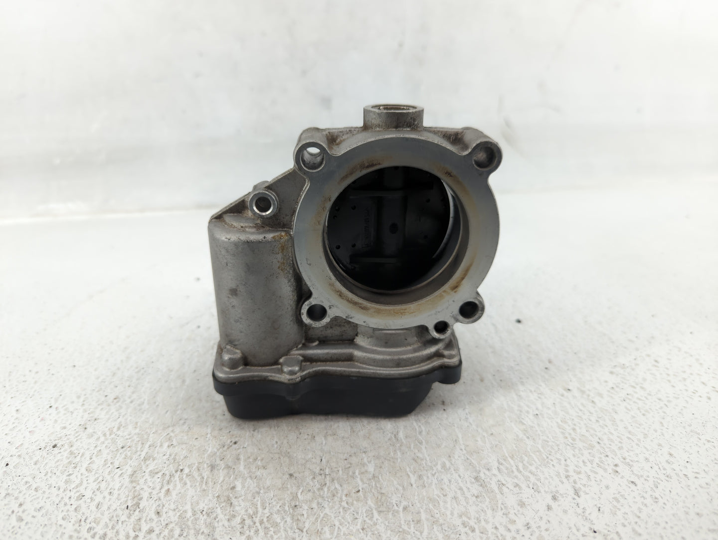 2009-2017 Volkswagen Cc Throttle Body P/N:06F 133 062 J Fits OEM Used Auto Parts - Oemusedautoparts1.com