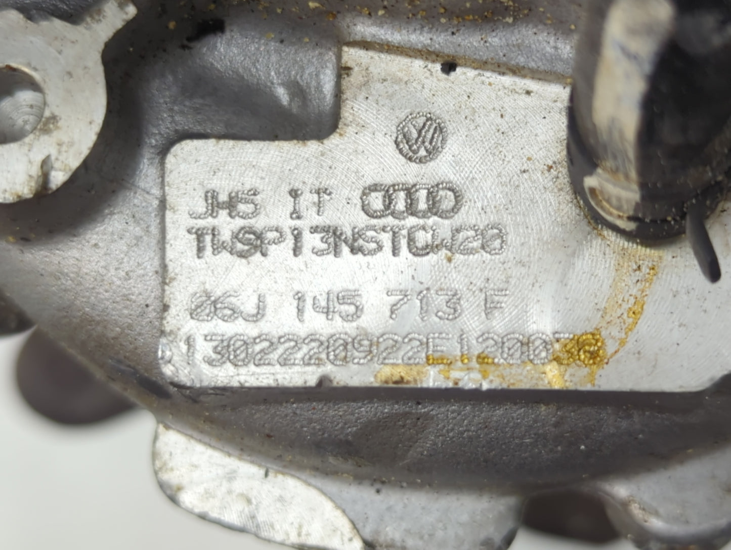 2010-2017 Volkswagen Cc Turbocharger Exhaust Manifold With Turbo Charger - Oemusedautoparts1.com