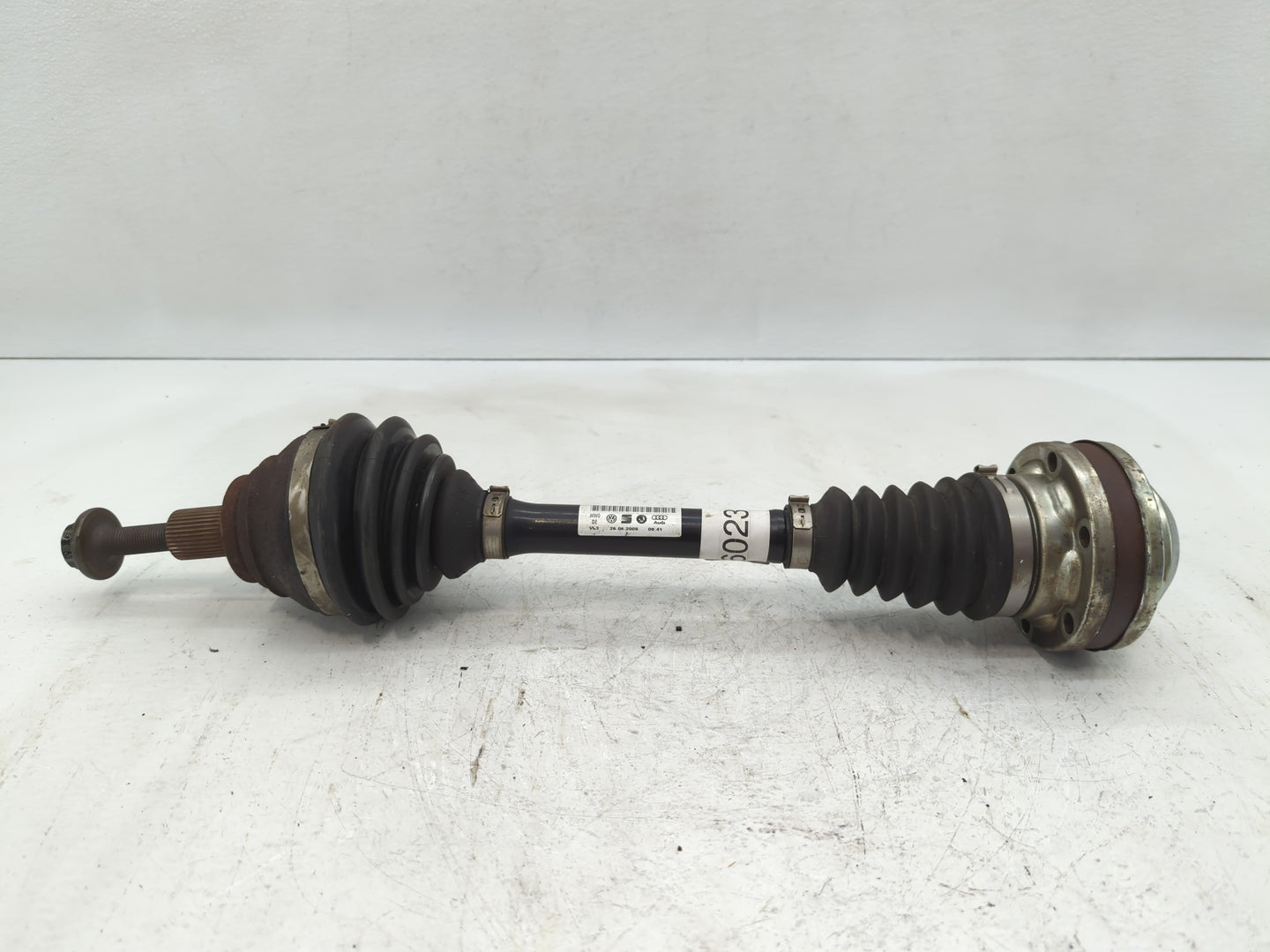 2009-2017 Volkswagen Cc Axle Shaft Front Driver Cv C/v 602377 - Oemusedautoparts1.com