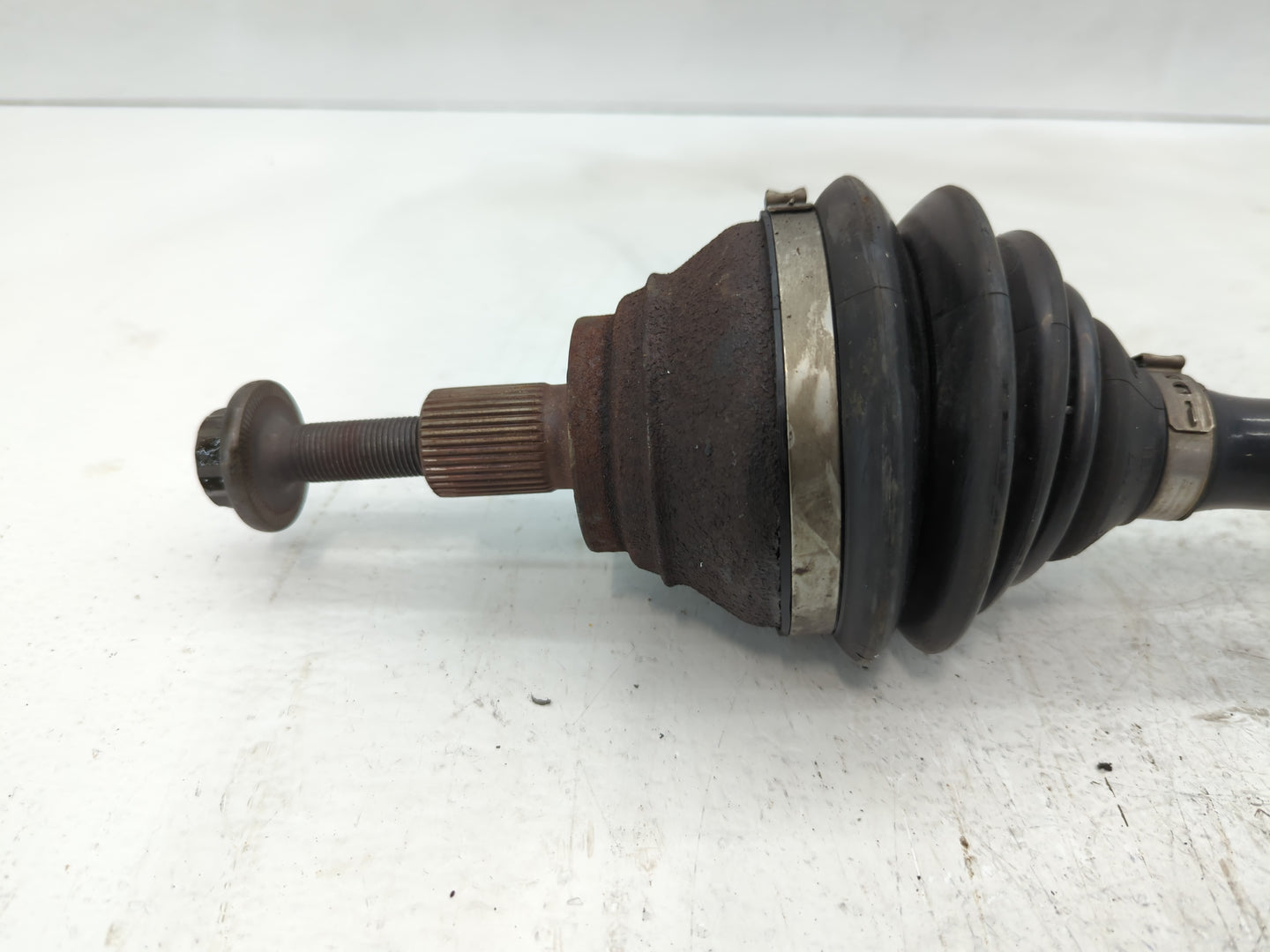 2009-2017 Volkswagen Cc Axle Shaft Front Driver Cv C/v 602377 - Oemusedautoparts1.com