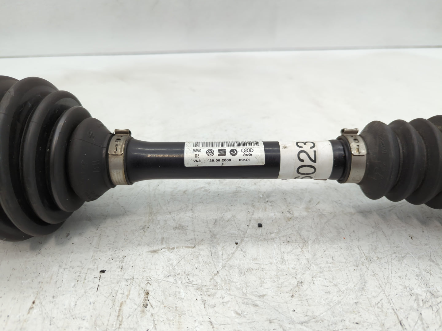 2009-2017 Volkswagen Cc Axle Shaft Front Driver Cv C/v 602377 - Oemusedautoparts1.com