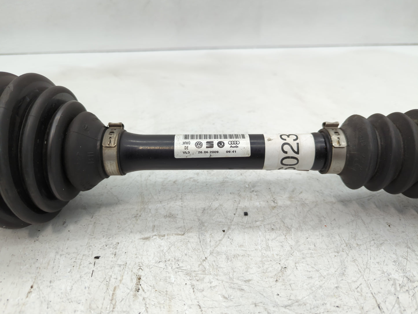 2009-2017 Volkswagen Cc Axle Shaft Front Driver Cv C/v 602377 - Oemusedautoparts1.com