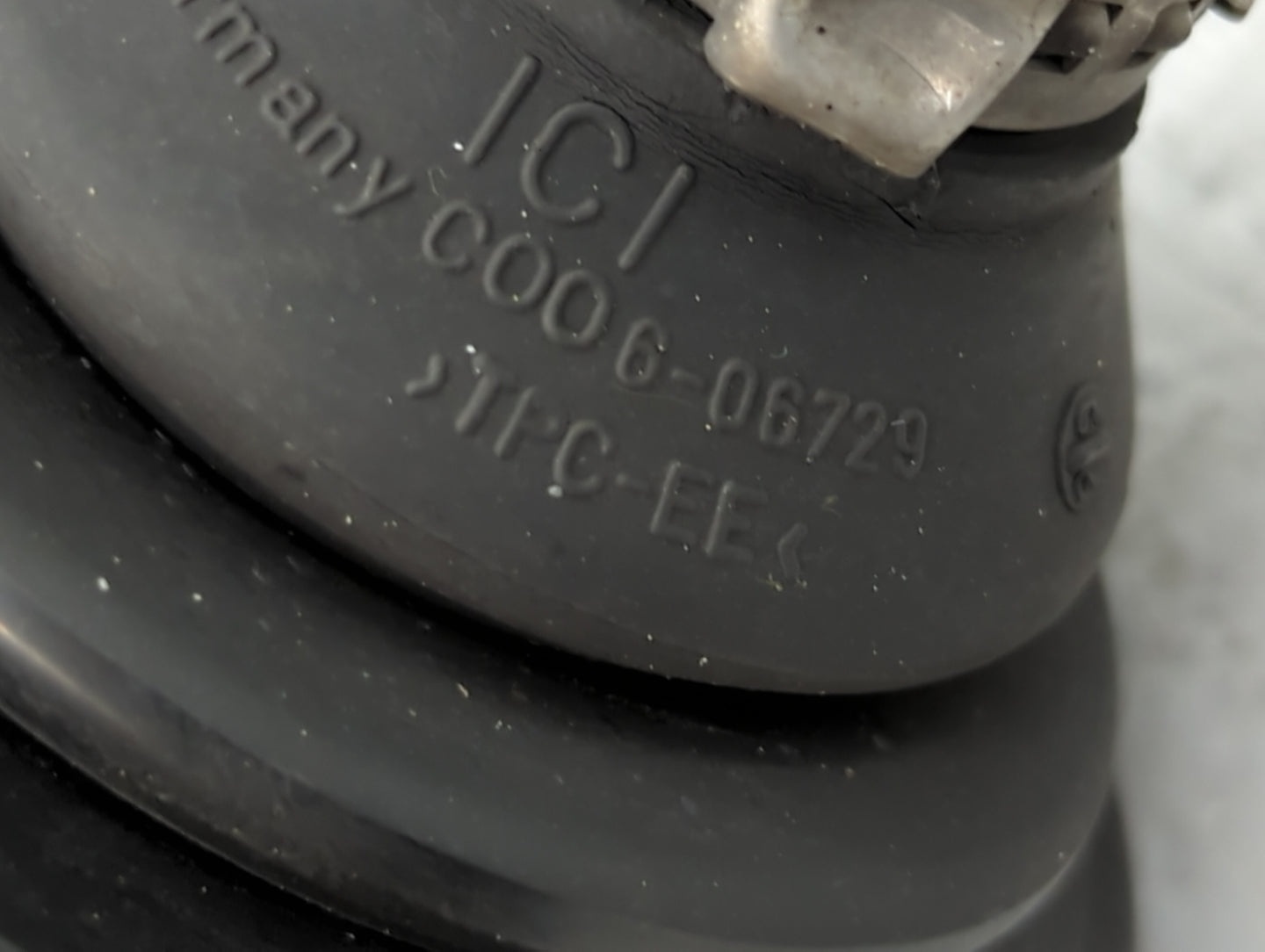 2009-2017 Volkswagen Cc Axle Shaft Front Driver Cv C/v 602377 - Oemusedautoparts1.com