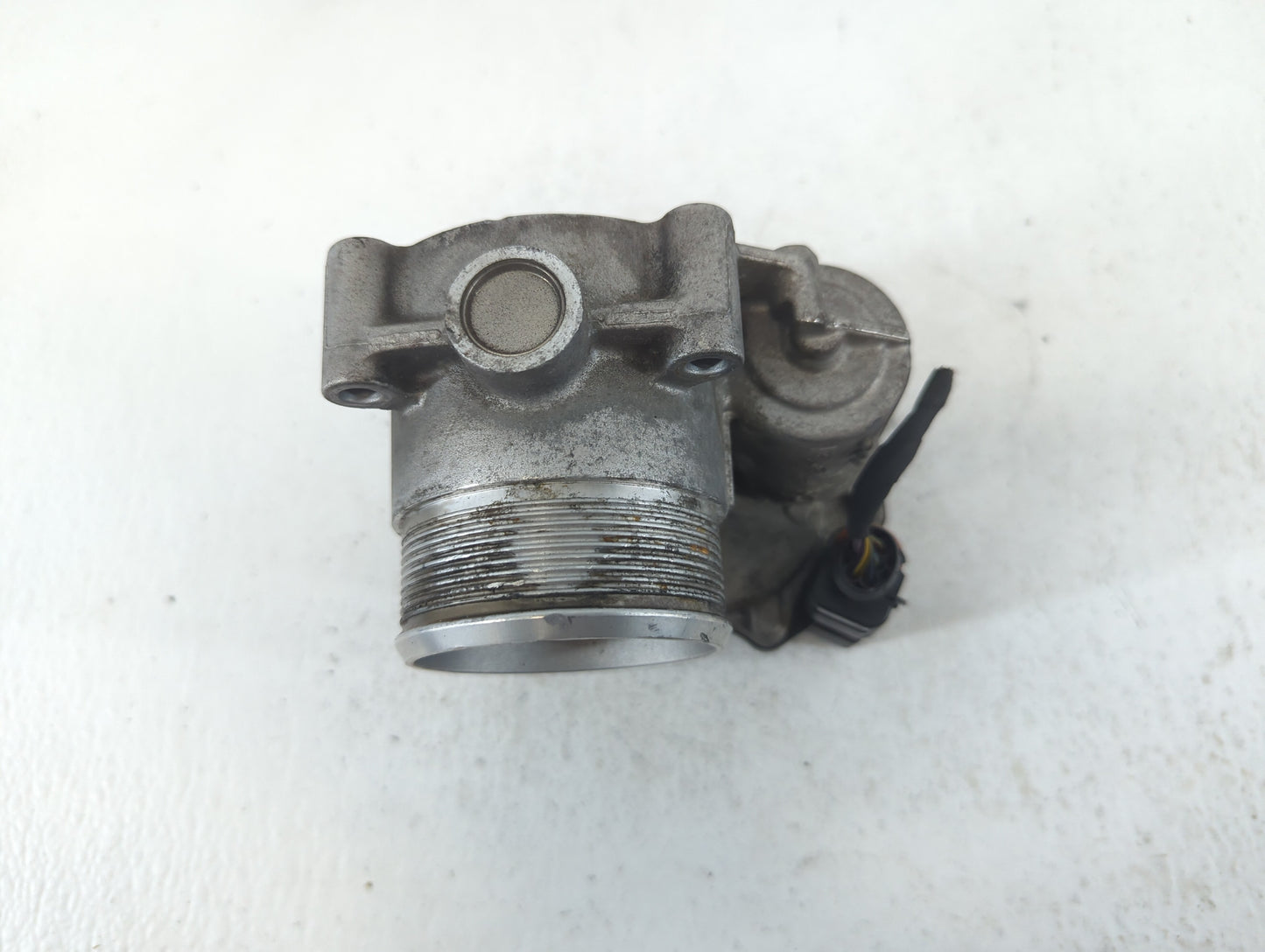 2009-2017 Volkswagen Cc Throttle Body P/N:06F 133 062 J Fits OEM Used Auto Parts - Oemusedautoparts1.com