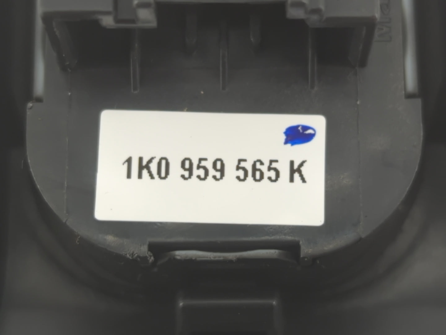 2009-2017 Volkswagen Cc Master Power Window Switch Replacement Driver Side Left P/N:1K0 959 565 K Fits OEM Used Auto Parts -