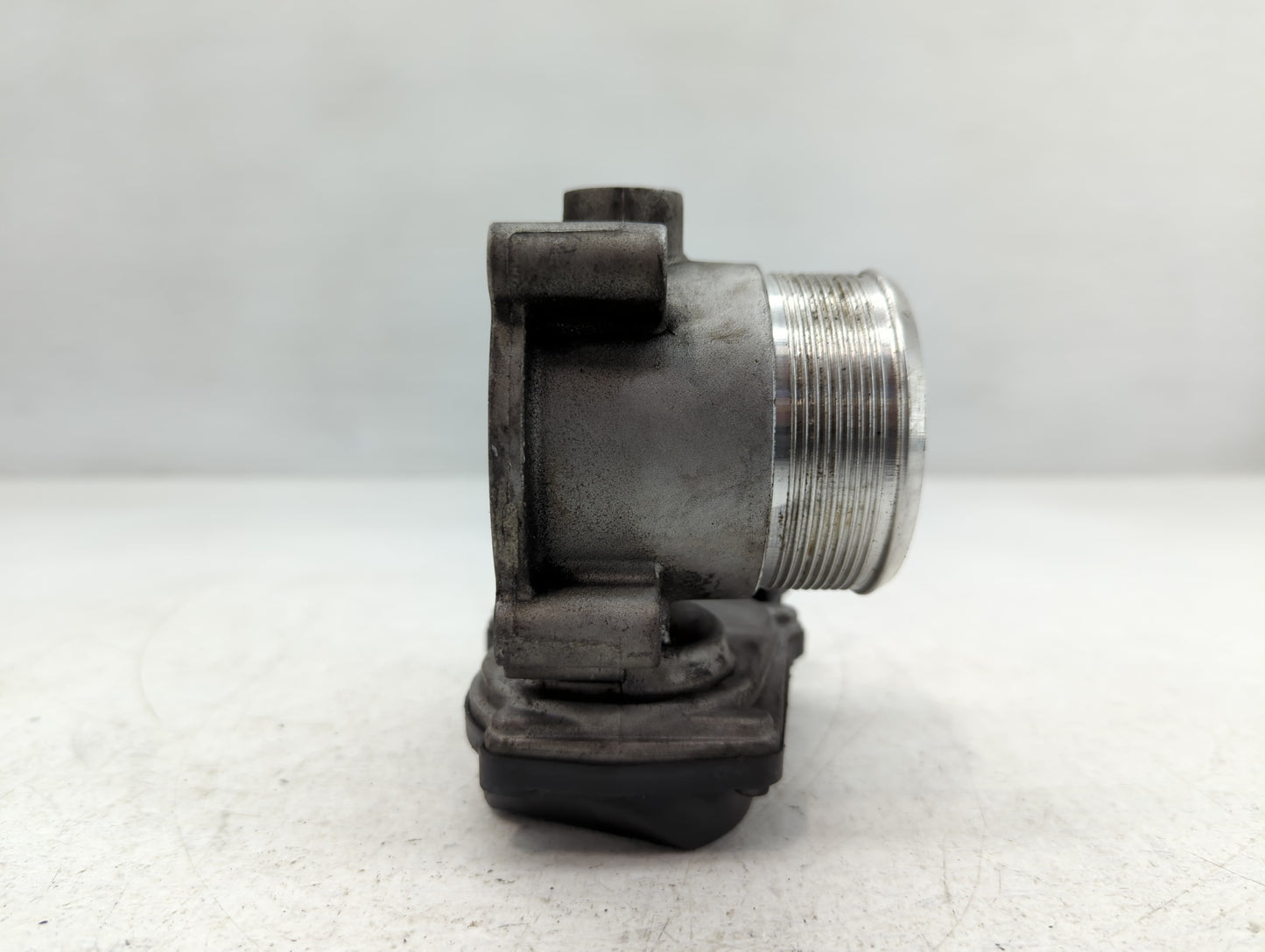 2009-2017 Volkswagen Cc Throttle Body P/N:29 003 14 121 A2C53302056 Fits OEM Used Auto Parts - Oemusedautoparts1.com