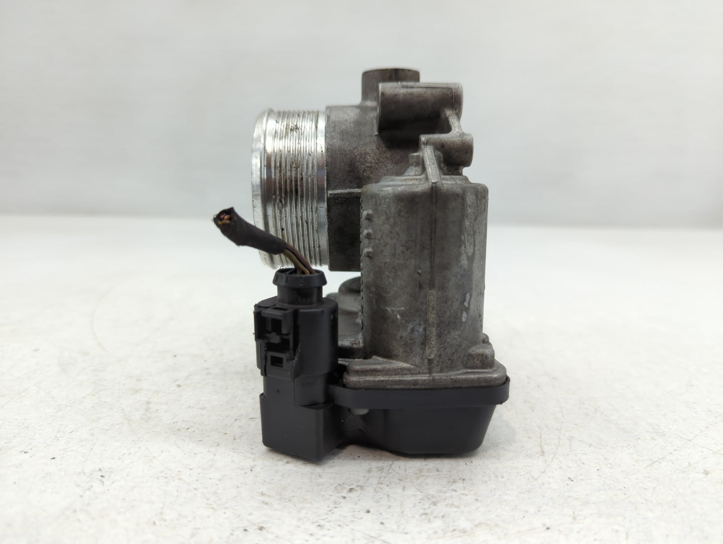 2009-2017 Volkswagen Cc Throttle Body P/N:29 003 14 121 A2C53302056 Fits OEM Used Auto Parts - Oemusedautoparts1.com