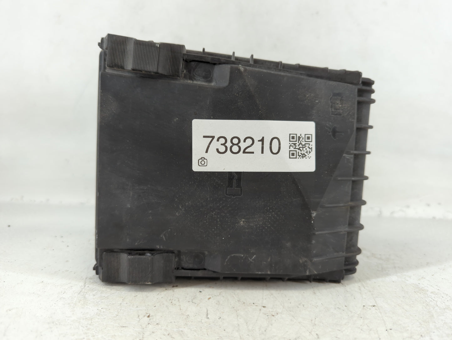 2009-2012 Volkswagen Cc Fusebox Fuse Box Panel Relay Module P/N:07358660 Fits Fits 2009 2010 2011 2012 OEM Used Auto Parts -