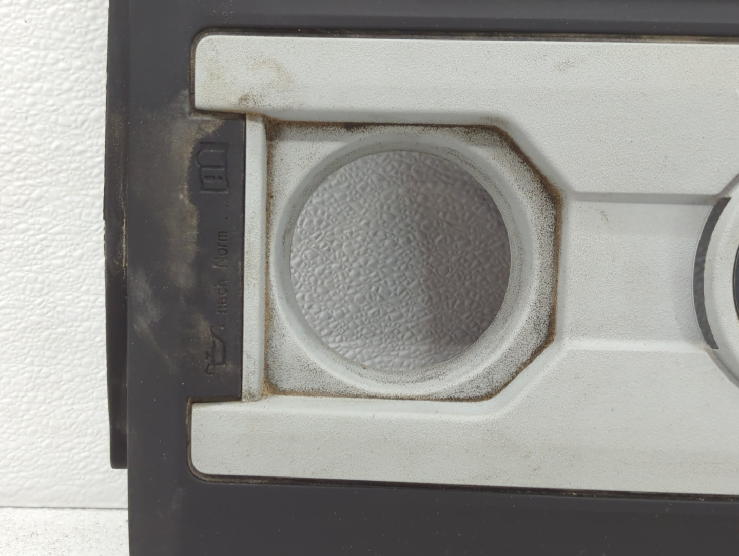 2010 Volkswagen Cc Engine Cover - Oemusedautoparts1.com