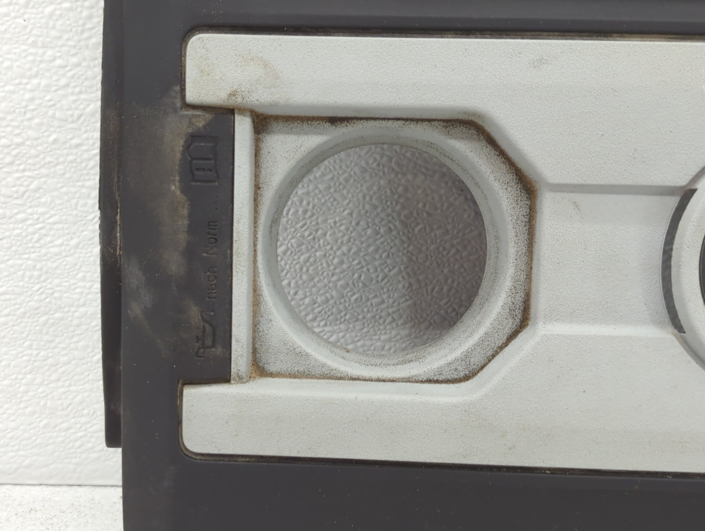2010 Volkswagen Cc Engine Cover - Oemusedautoparts1.com
