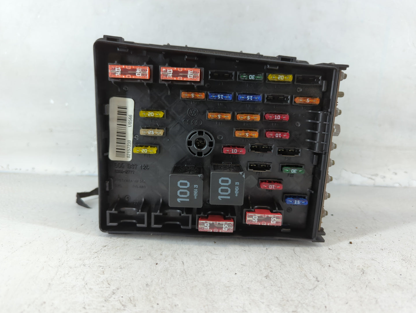 2009-2012 Volkswagen Cc Fusebox Fuse Box Panel Relay Module P/N:3C0 987 125 Fits Fits 2009 2010 2011 2012 OEM Used Auto Part