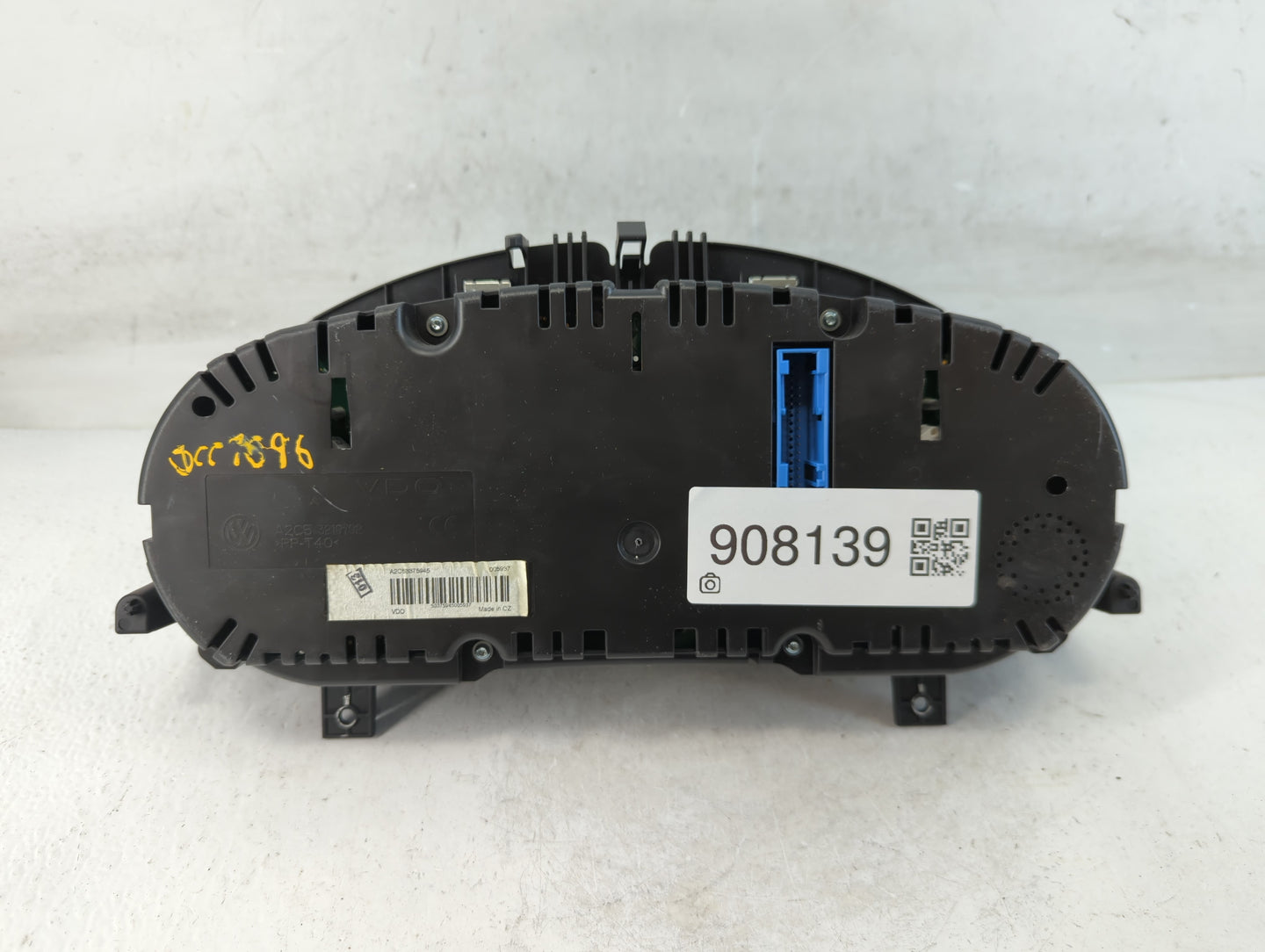 2010-2011 Volkswagen Cc Instrument Cluster Speedometer Gauges P/N:3C8920 970M Fits Fits 2010 2011 OEM Used Auto Parts - Oemu