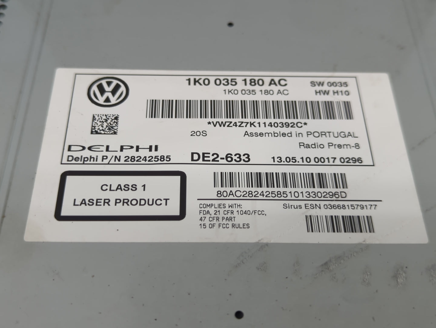 2010-2011 Volkswagen Eos Radio AM FM Cd Player Receiver Replacement P/N:1K0 035 180 AC Fits OEM Used Auto Parts - Oemusedaut