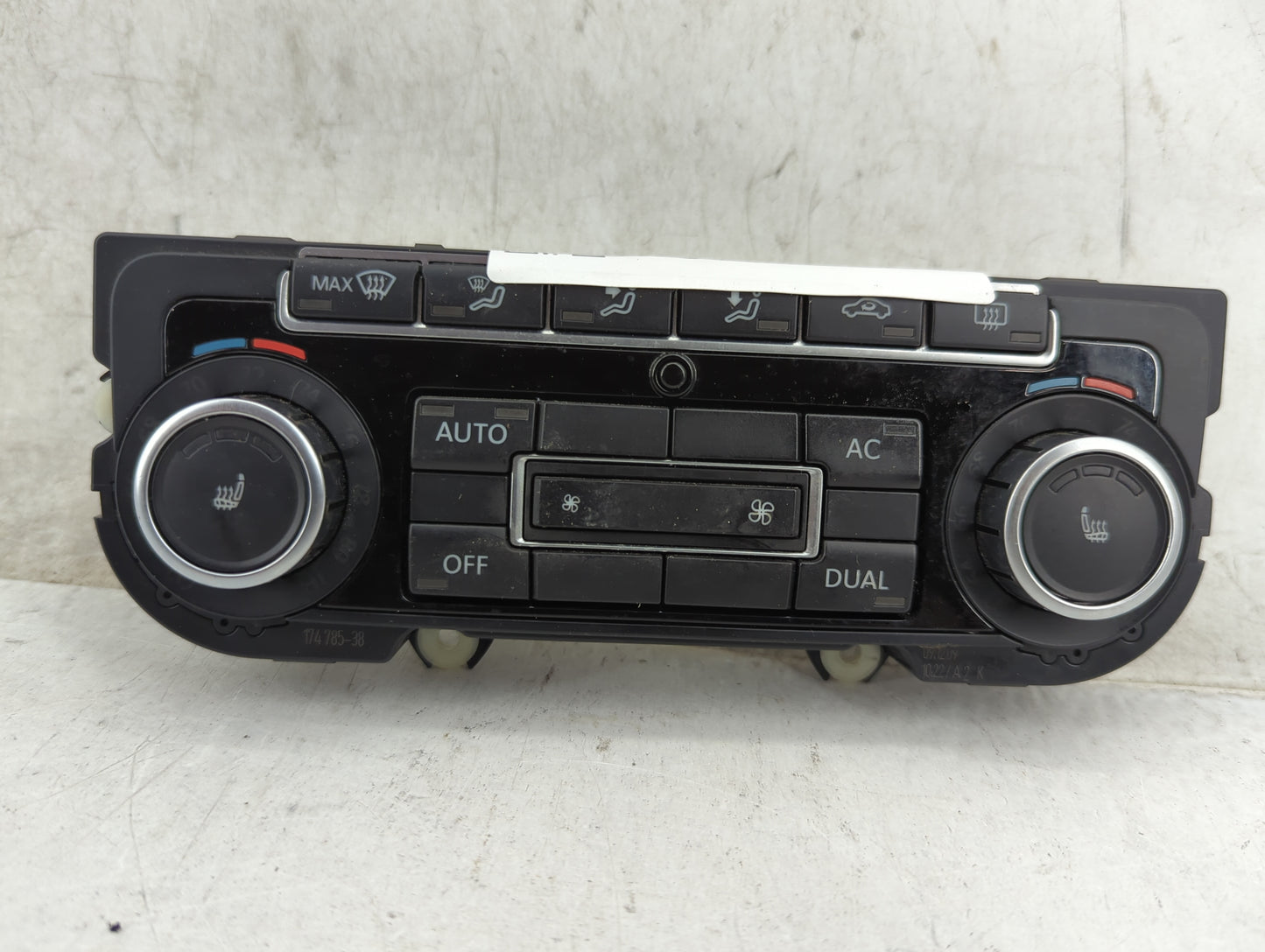 2009-2011 Volkswagen Eos Climate Control Module Temperature AC/Heater Replacement P/N:5K0907044CF 5HB00974841 Fits OEM Used 