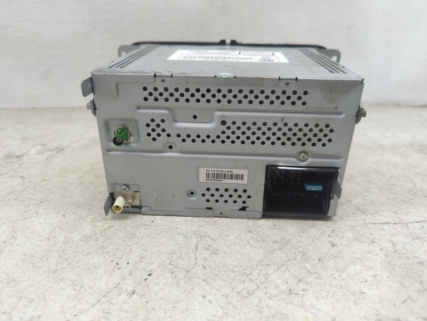 2010-2011 Volkswagen Eos Radio AM FM Cd Player Receiver Replacement P/N:1K0035180AC 28242585 Fits OEM Used Auto Parts - Oemu