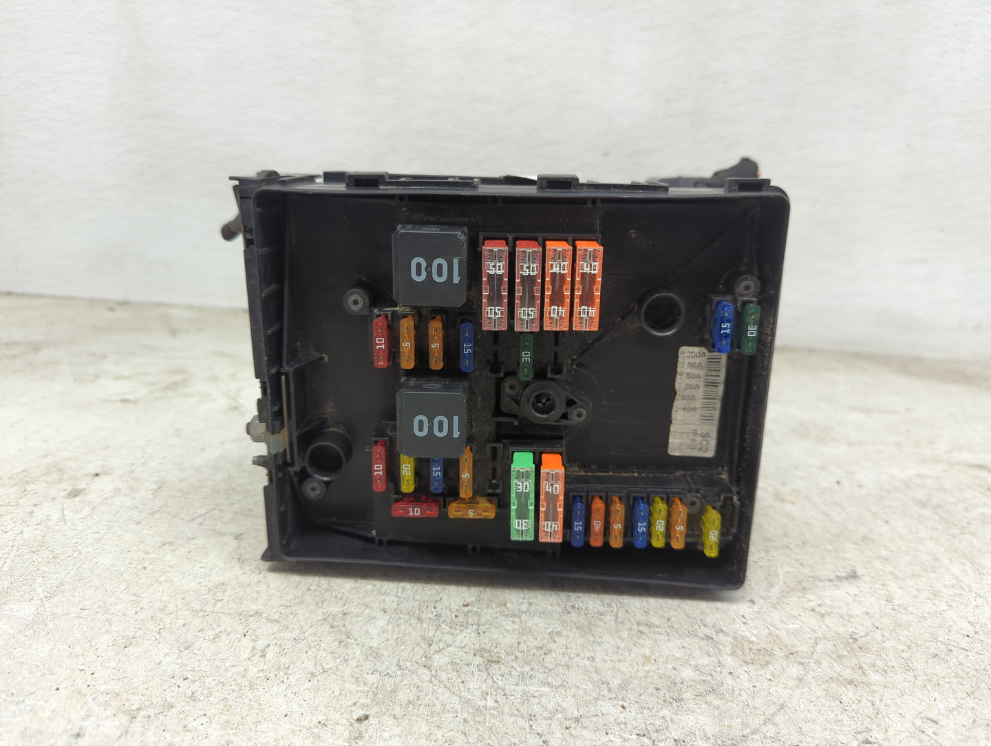2007-2011 Volkswagen Eos Fusebox Fuse Box Panel Relay Module Fits Fits 2007 2008 2009 2010 2011 OEM Used Auto Parts - Oemuse