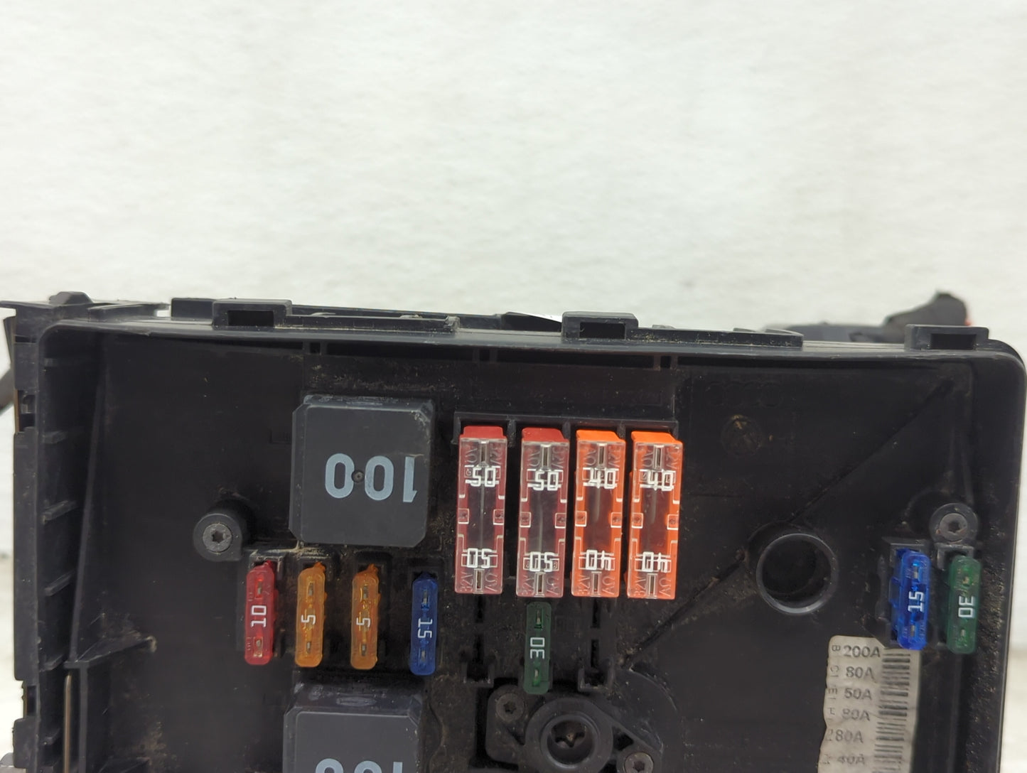 2007-2011 Volkswagen Eos Fusebox Fuse Box Panel Relay Module Fits Fits 2007 2008 2009 2010 2011 OEM Used Auto Parts - Oemuse