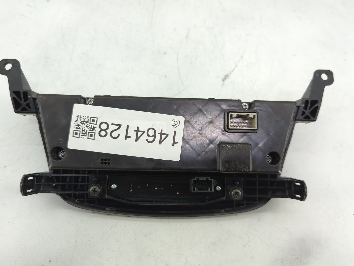 2009-2010 Volkswagen Eos Climate Control Module Temperature AC/Heater Replacement Fits Fits 2009 2010 2011 2012 OEM Used Aut