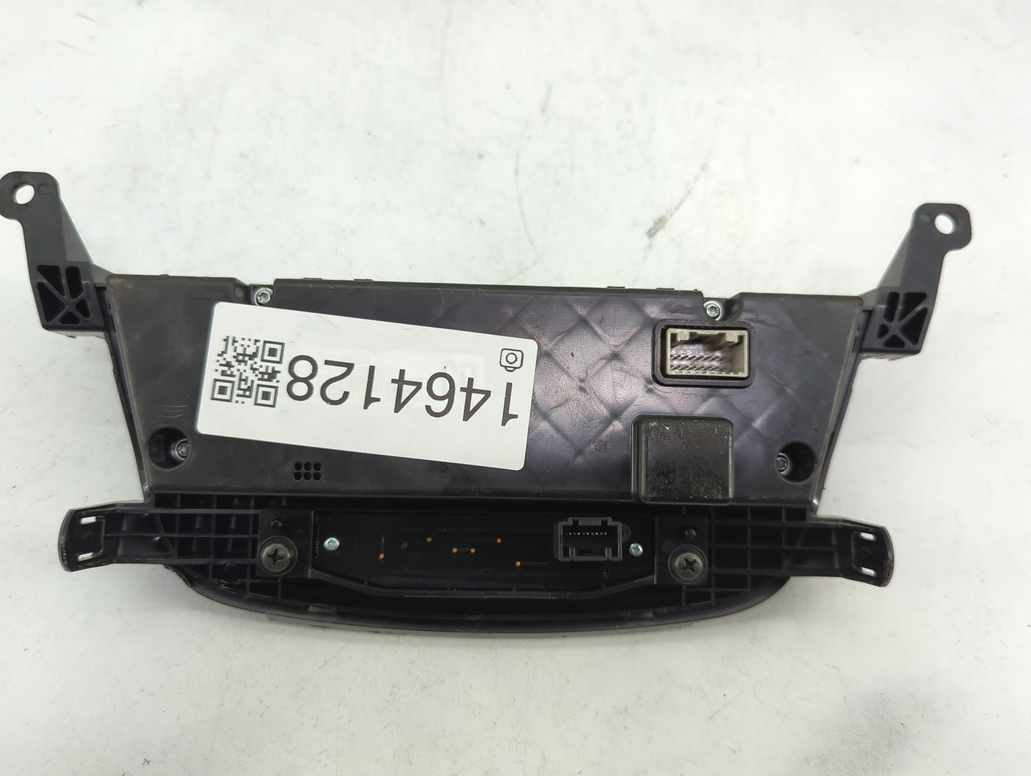 2009-2010 Volkswagen Eos Climate Control Module Temperature AC/Heater Replacement Fits Fits 2009 2010 2011 2012 OEM Used Aut