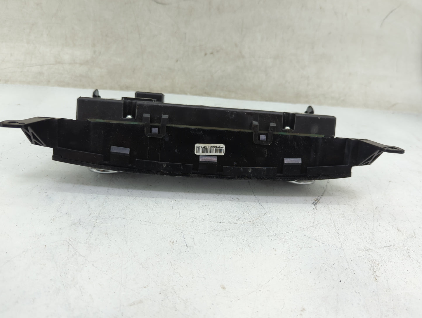 2009-2010 Volkswagen Eos Climate Control Module Temperature AC/Heater Replacement Fits Fits 2009 2010 2011 2012 OEM Used Aut