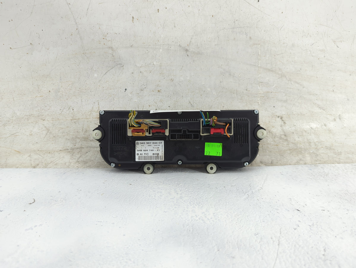 2009-2010 Volkswagen Eos Climate Control Module Temperature AC/Heater Replacement P/N:5K0907044CF 5HB009748-41 Fits OEM Used