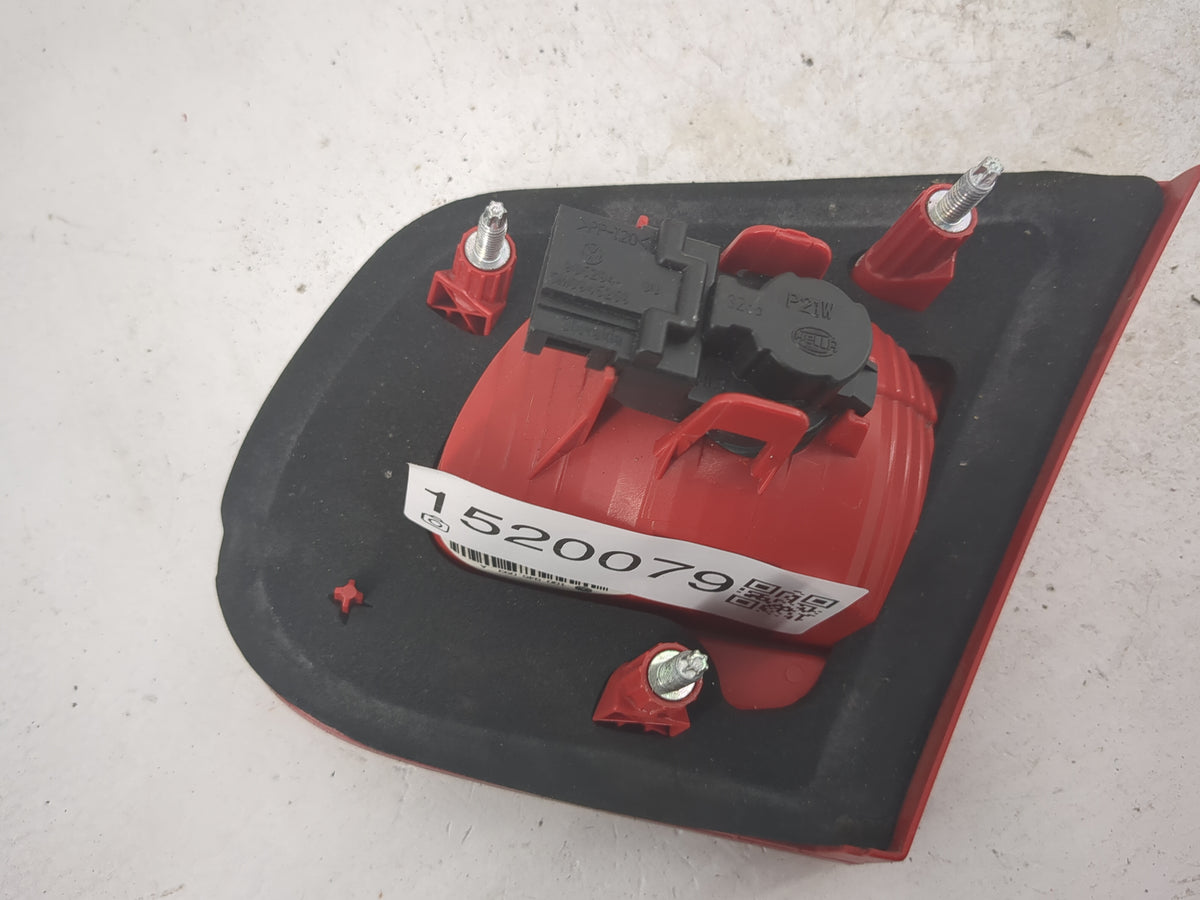 2007-2011 Volkswagen Eos Driver Left Side Deck Lid Mounted Tail Light 1520079 - Oemusedautoparts1.com