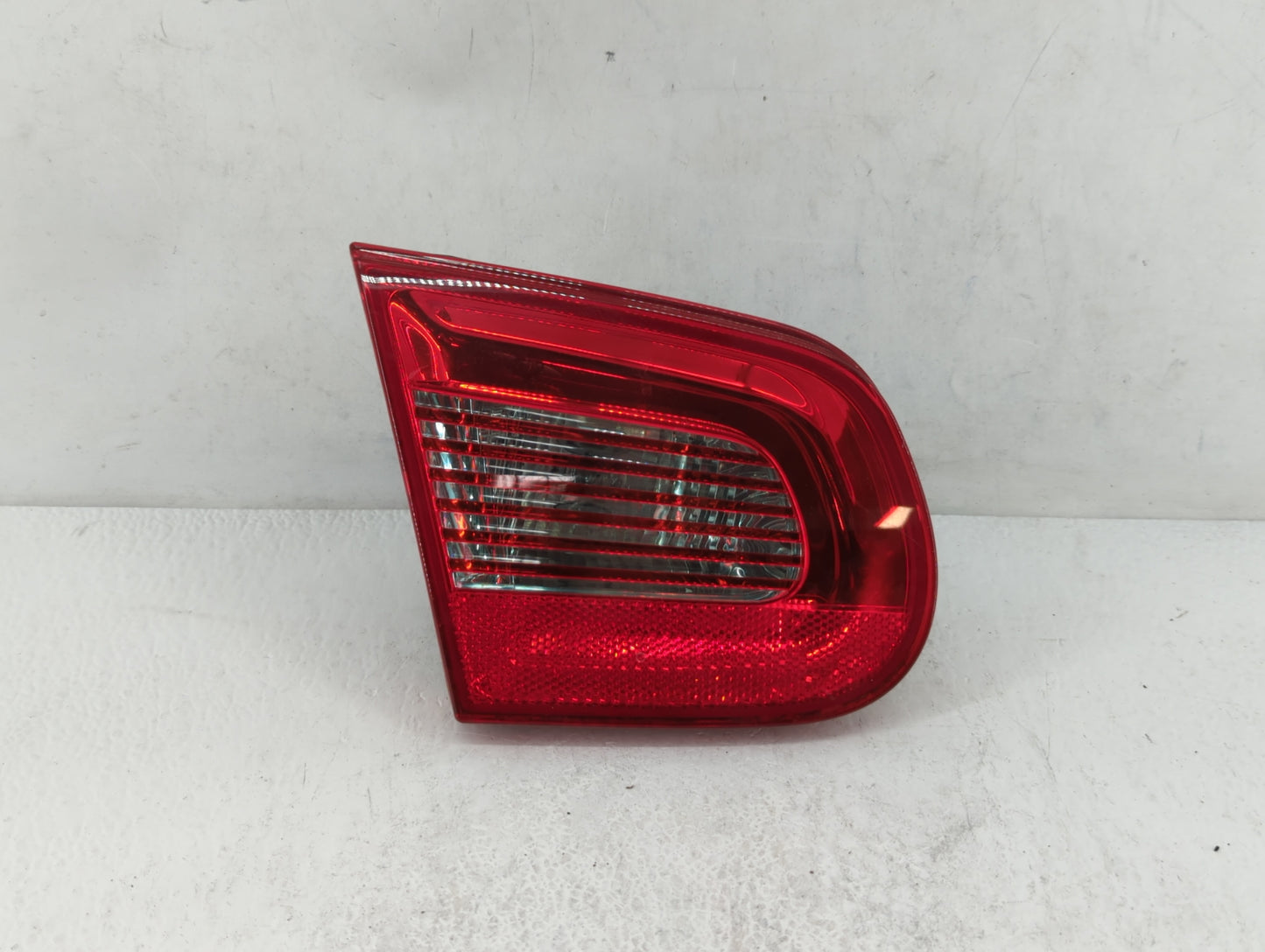 2007-2011 Volkswagen Eos Tail Light Assembly Driver Left OEM P/N:1Q0.945.257 Fits Fits 2007 2008 2009 2010 2011 OEM Used Aut