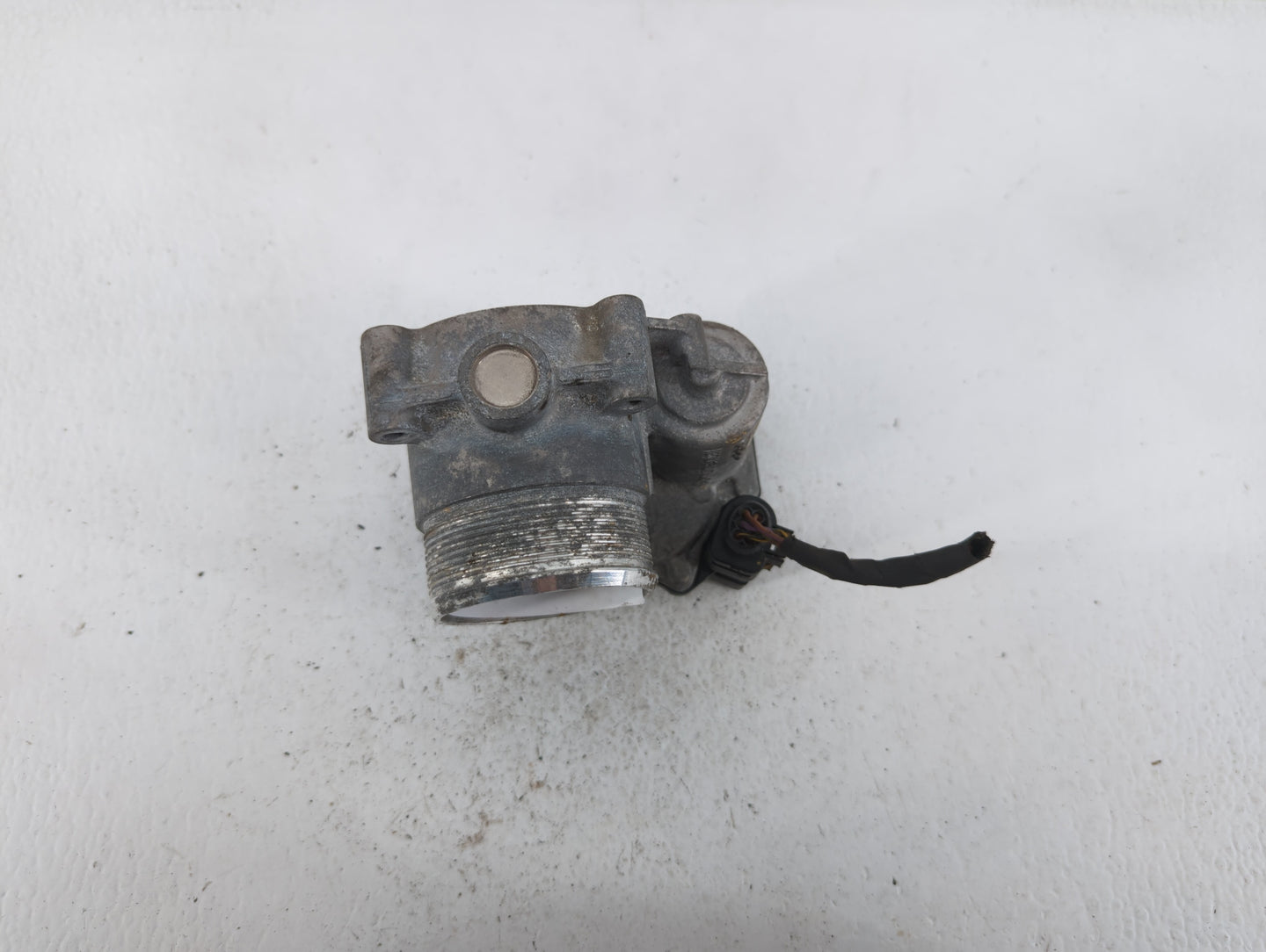 2007-2016 Volkswagen Eos Throttle Body P/N:06F 133 062 G 06F 133 062 Q Fits OEM Used Auto Parts - Oemusedautoparts1.com