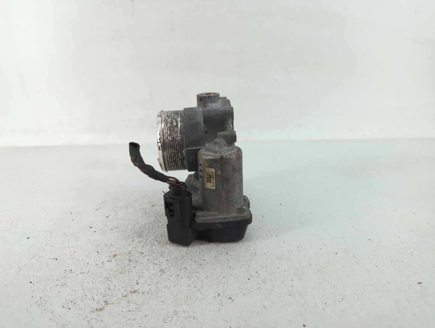 2007-2016 Volkswagen Eos Throttle Body P/N:06F 133 062 G 06F 133 062 Q Fits OEM Used Auto Parts - Oemusedautoparts1.com